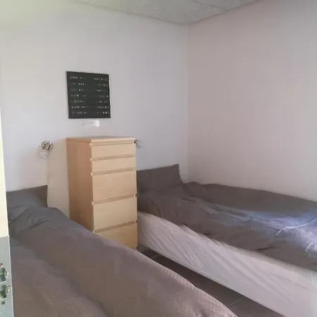 ベッド・アンド・ブレックファスト Lyngvej 16 スカナボー