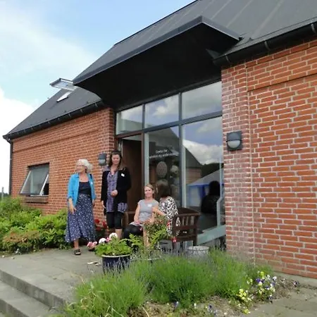 ベッド・アンド・ブレックファスト Lyngvej 16 3*